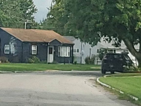 5th image of 738 Oaklawn Ave