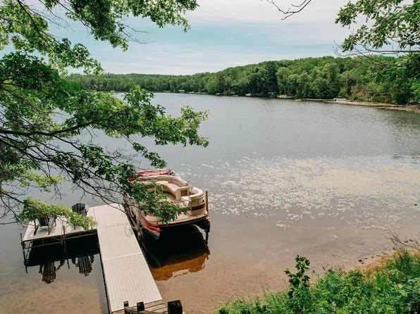 5484 N Ham Holly Dr, Stone Lake, WI 54876