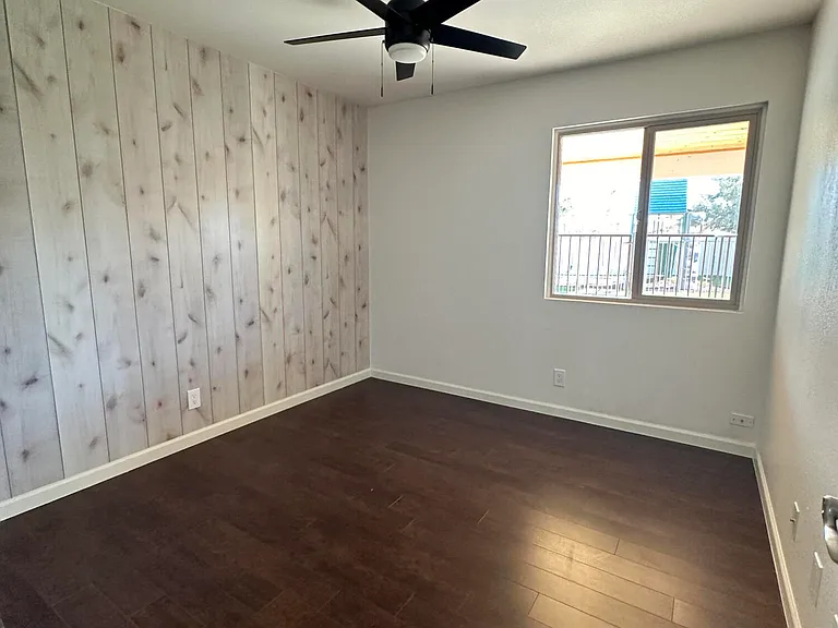 10645 E Mercer Ln — Photo 9
