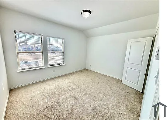 512 Virginia Way — Photo 23