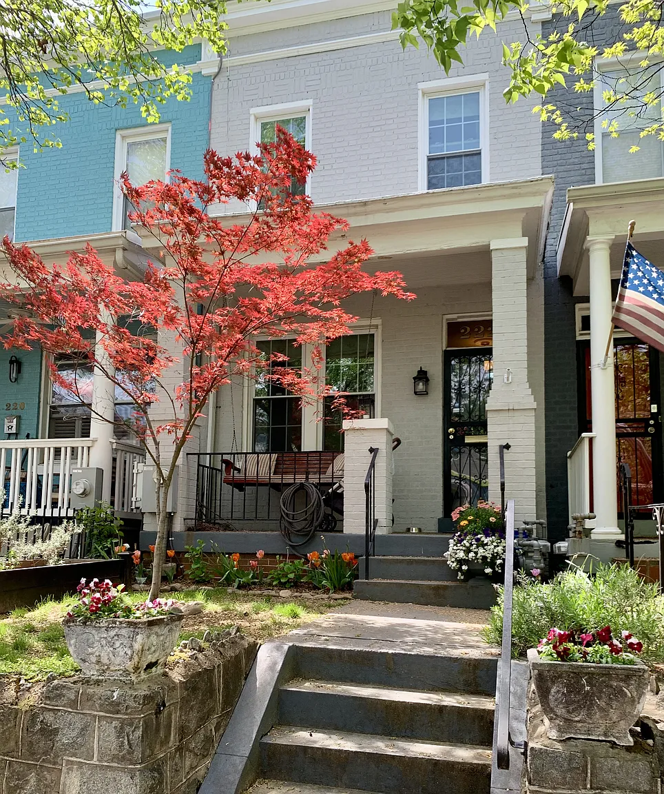 222 14th Pl NE photo 1