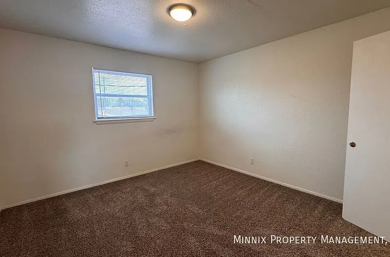 711 S Austin Ave #203 — Photo 14