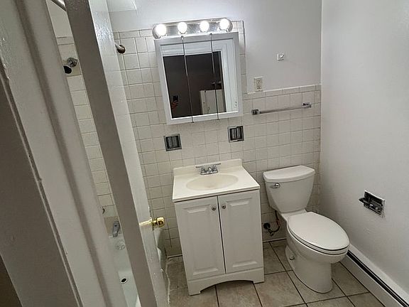 5th image of 12500 S Lincoln St APT 16