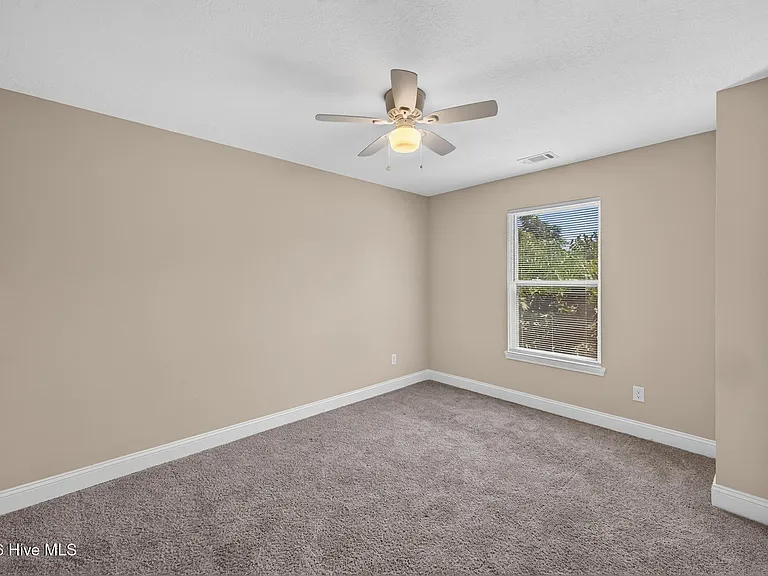 934 Boyd Ln — Photo 12