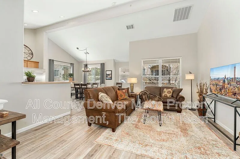 2 bed, 2.0 bath, 1311 sqft, $2,495 — Photo 2