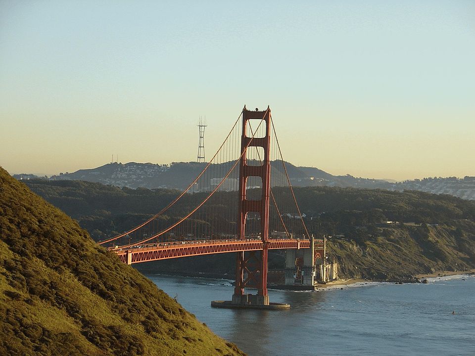 It's an easy commute to the city