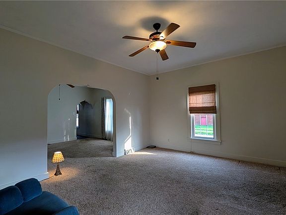 3rd image of 163 Martha St