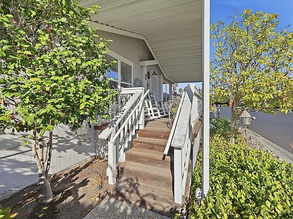 3rd image of 138 Nut Tree Ln #138