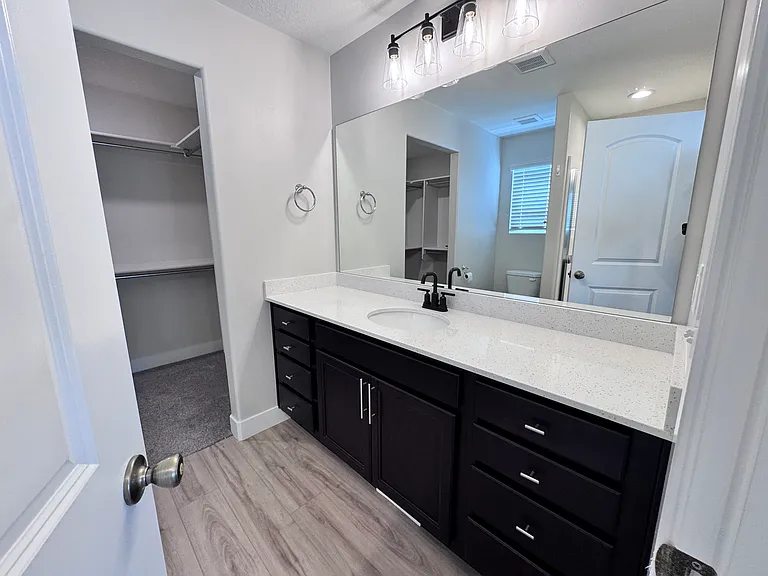 12339 S Remy Rd — Photo 7