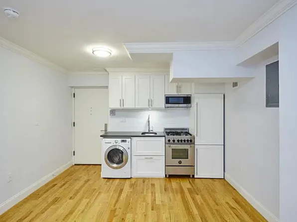 210 East 22nd Street GLA image 1 of 10