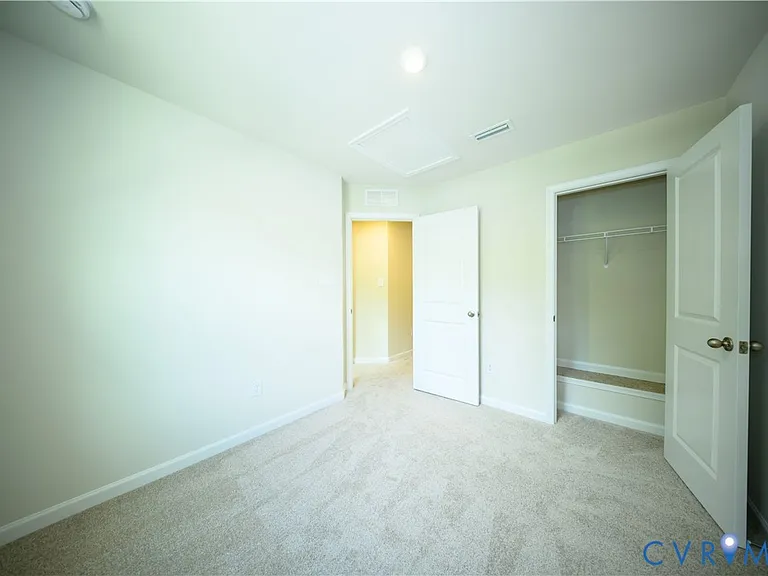 1121 Canterbury Ridge Rd — Photo 35