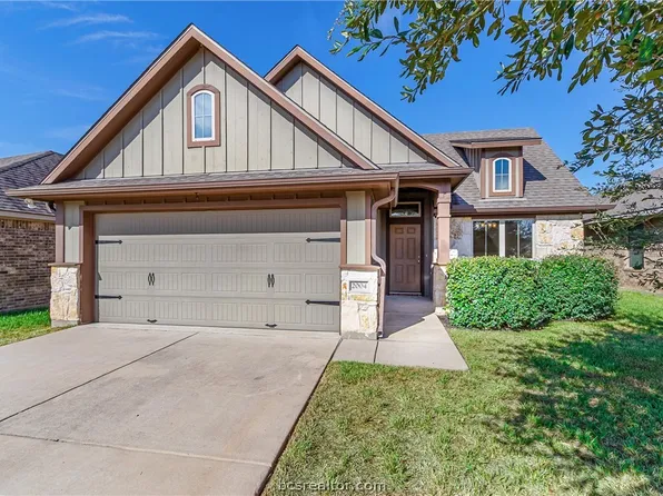 2004 Birdie Ct, Navasota, TX 77868