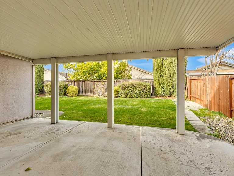8795 Monterey Oaks Dr — Photo 43