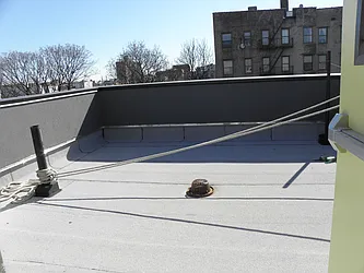 Rented by Lilia Anastasiadis, LREB