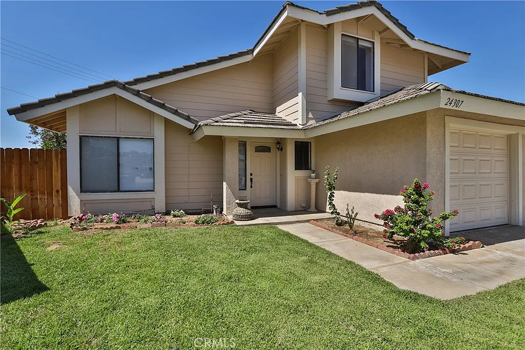 4 bed, 1794 sqft, $3,795 — Photo 4