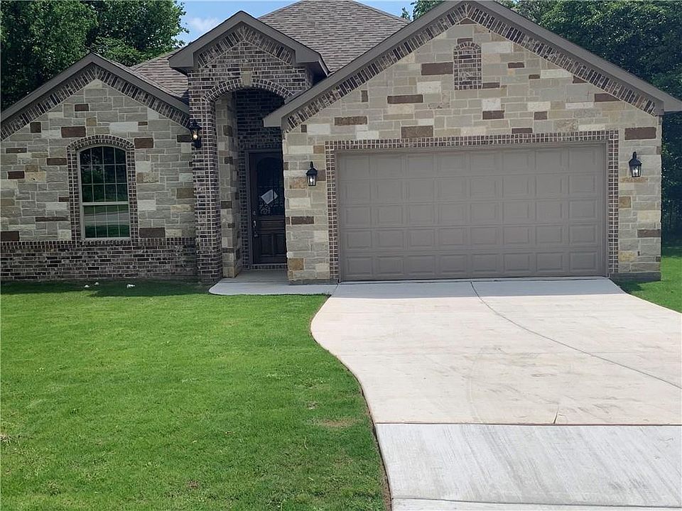 1st image of 3252 Shamrock Ln