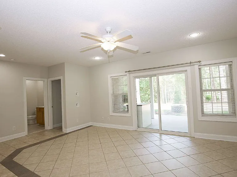108 Fawnwood Dr — Photo 43