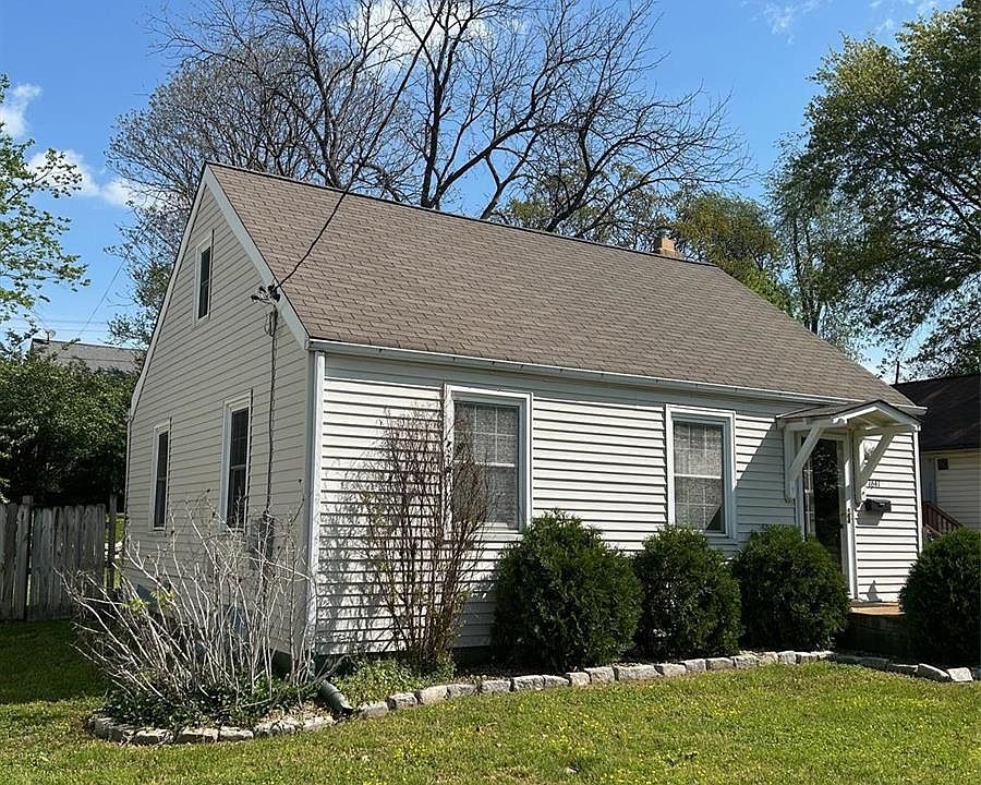 1st image of 7641 Flora Ave