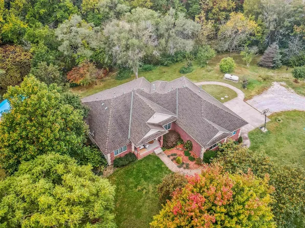 7405 S Maize Rd, Clearwater, KS 67026
