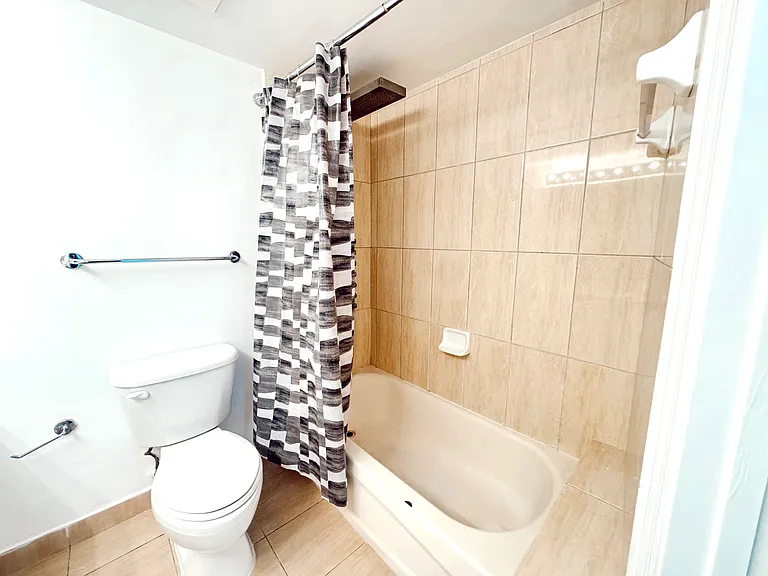 1750 N Bayshore Dr #2708 — Photo 11