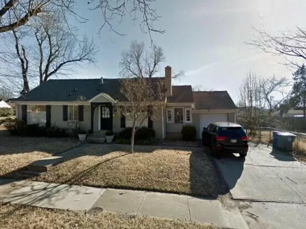 2648 E 13th Pl, Tulsa, OK 74104