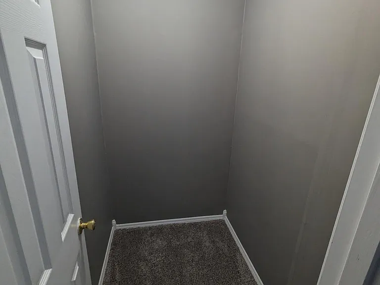 822 Alexander Dr — Photo 10