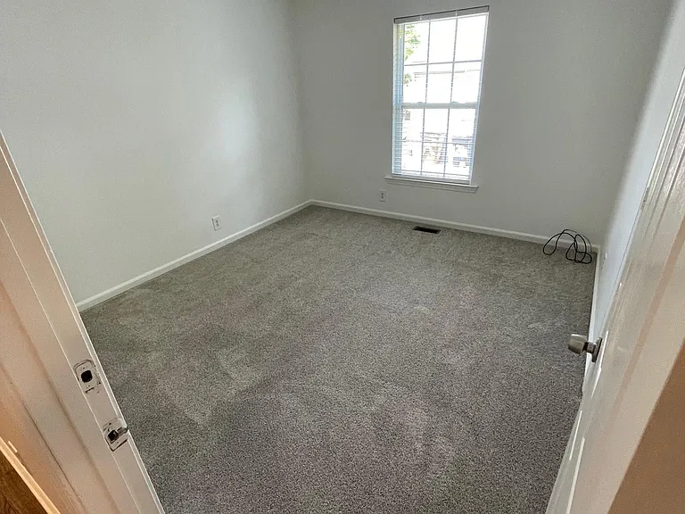 126 Rains Ave — Photo 11
