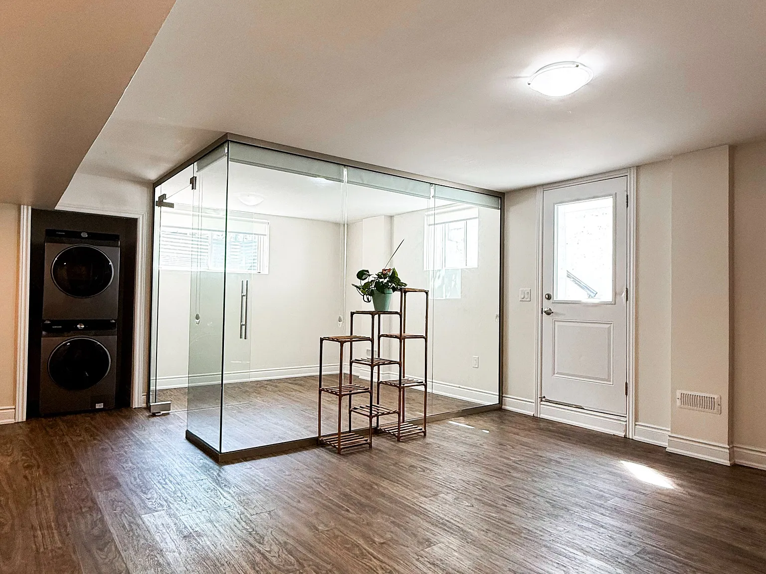 2 bed, $1,950 — Photo 2