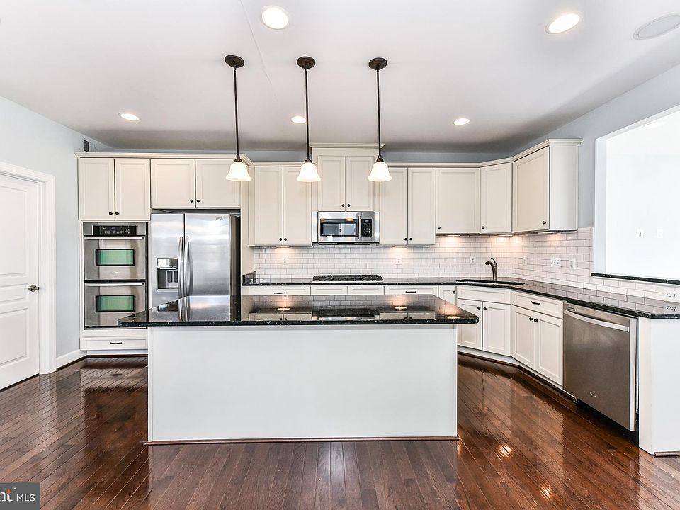 1st image of 6214 Royal Crest Ln