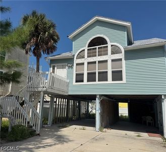 225 Fairweather Ln, Fort Myers Beach, FL, 33931