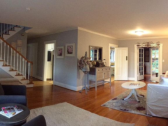 4th image of 874 Morse St