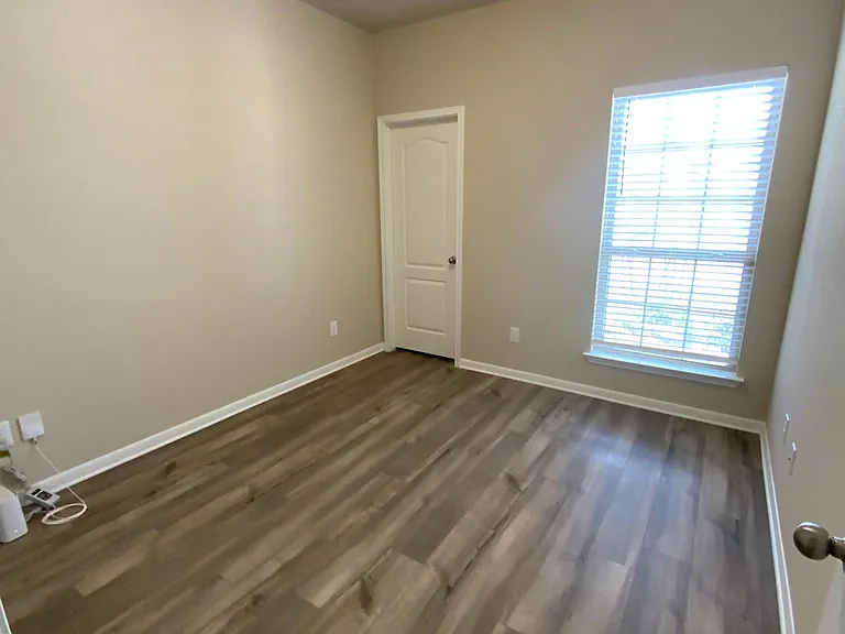 5073 Dickinson Loop — Photo 10