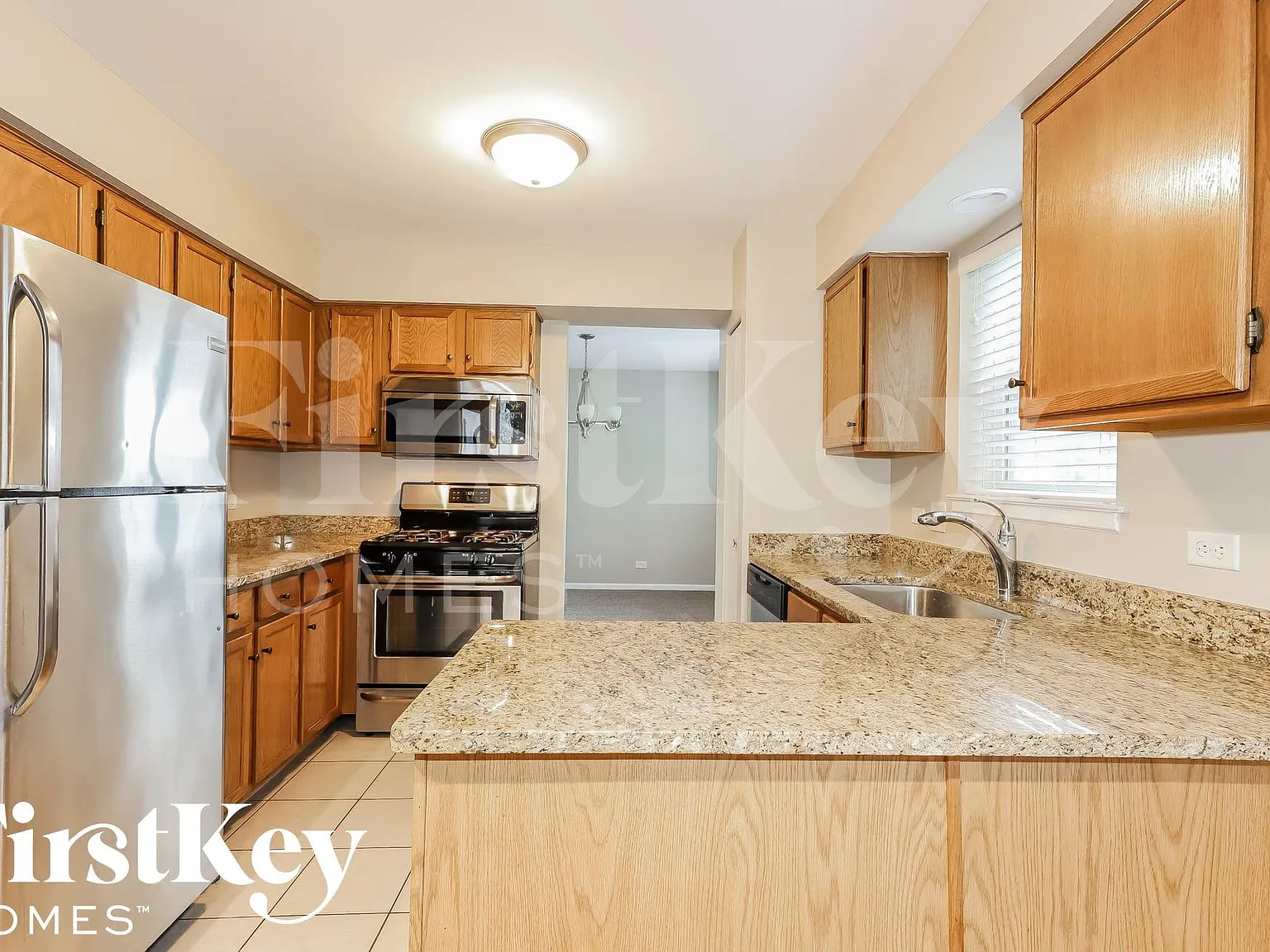 3 bed, 2.5 bath, 2178 sqft, $2,675 — Photo 4