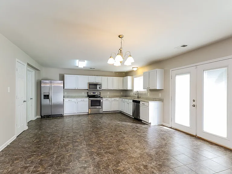 1115 Jade Glen Dr — Photo 7