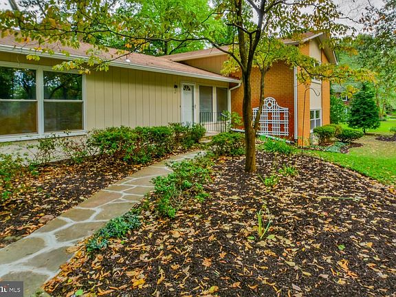 4th image of 2702 Thyme Dr