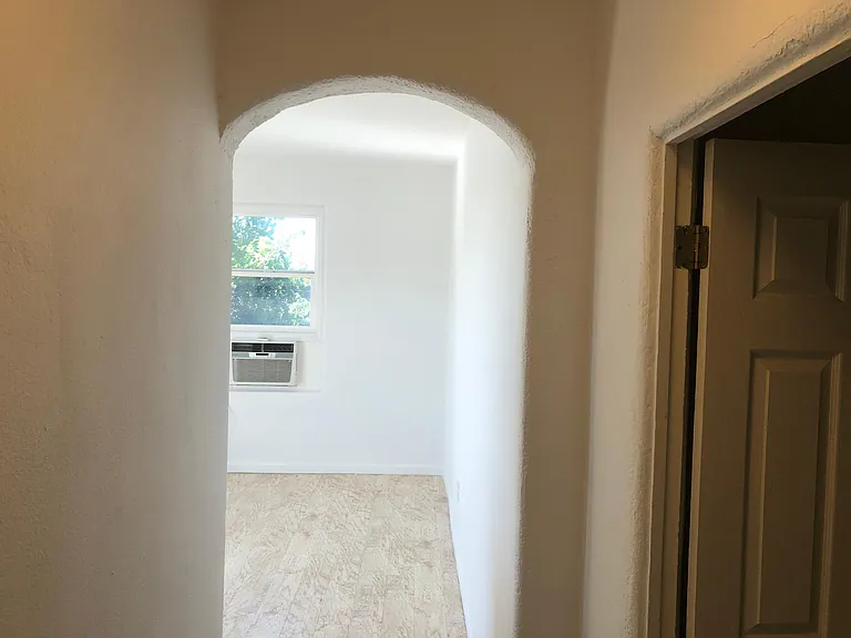 2733 Beverly Blvd #312 — Photo 6
