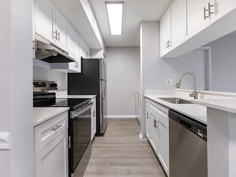 The Lauderdale at Hampton Pines — Photo 47