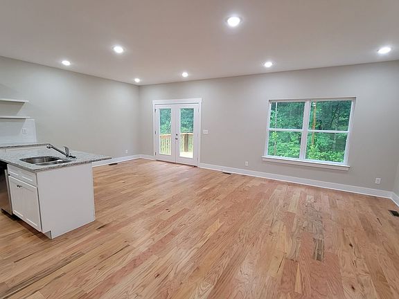 5th image of 8476 Old Cleveland Pike