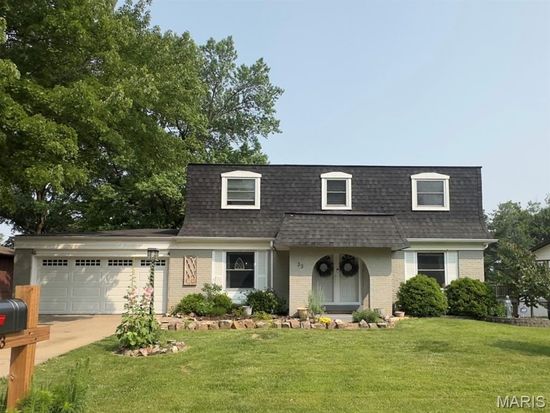 33 Newberry Dr, Saint Peters, MO 63376