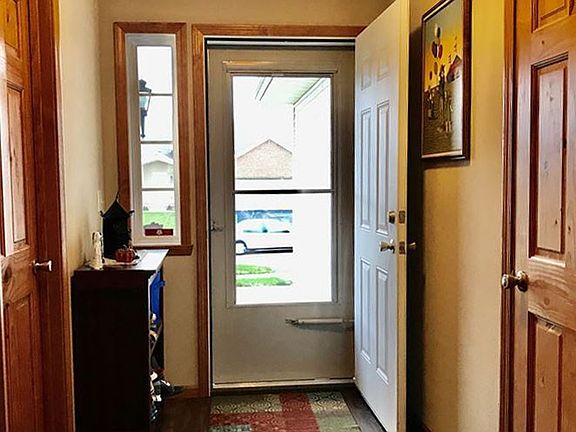 2nd image of 4615 Whitespire Dr