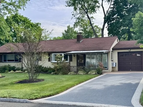 14 Berwick Way, Piscataway Twp., NJ 08854