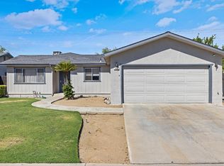2880 Claremont Ave, Clovis, CA 93611
