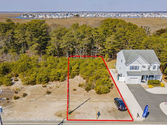 5th image of 1288 Radio Rd
