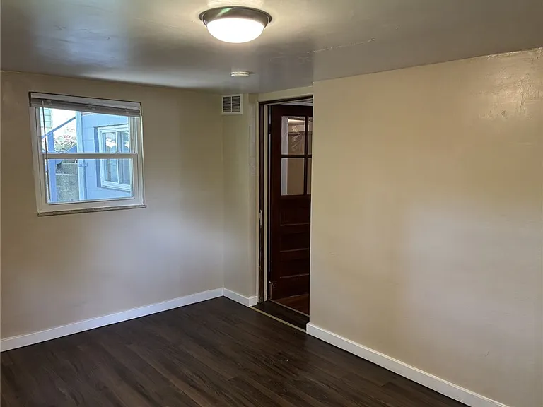 931 Hilltop St — Photo 18