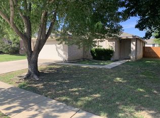 1023 Mazourka Dr, Arlington, TX 76001