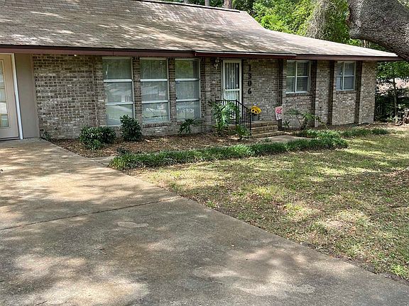3rd image of 1306 Linwood Dr