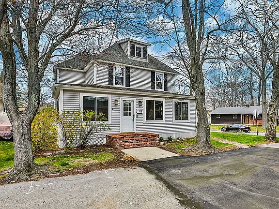 2nd image of 138 Woodland Ave