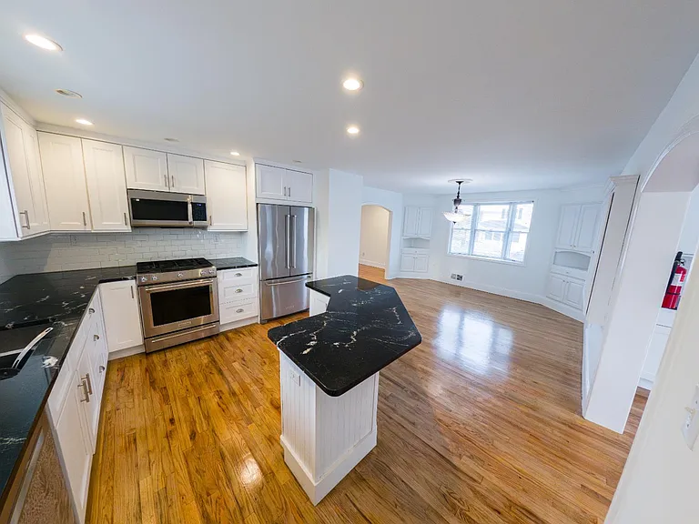 15 Sedgwick St — Photo 19