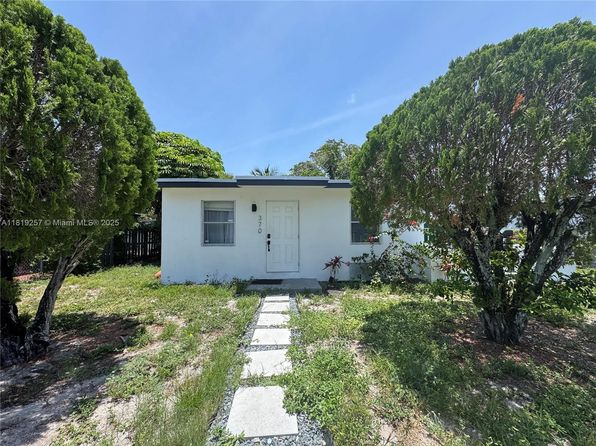 370 NW 15th Ct