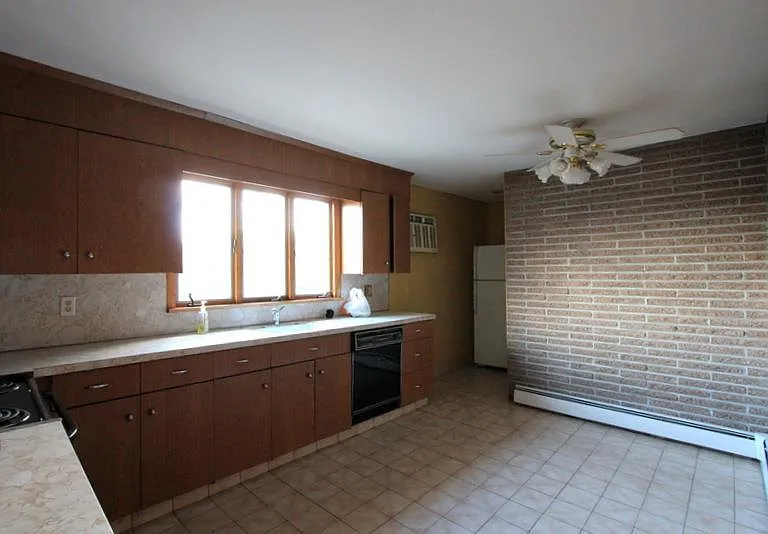540 Main St #2 — Photo 5